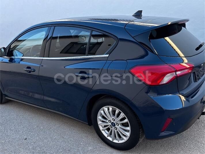 FORD Focus 1.0 Ecoboost Titanium